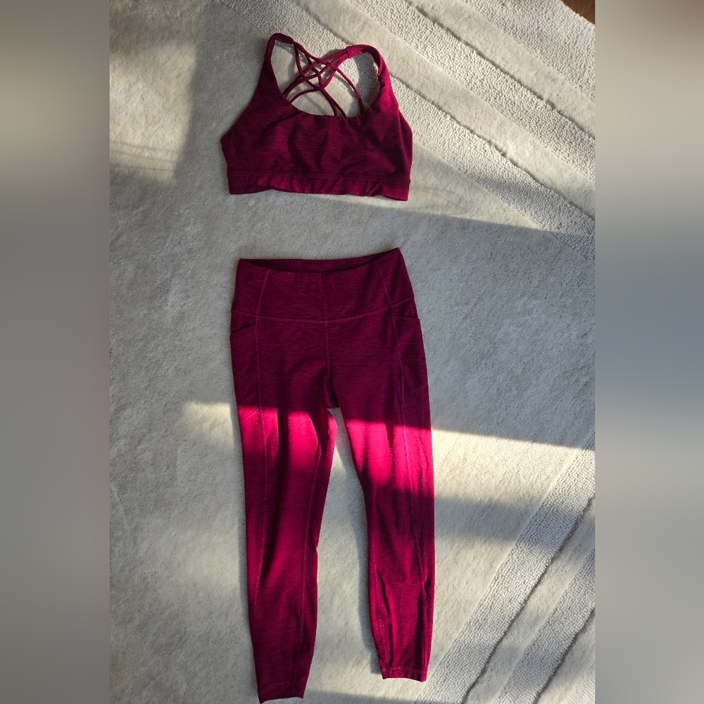 Victoria's Secret Magenta Sports Bra And Leggings Set Size Small/Med - Picture 2 of 7